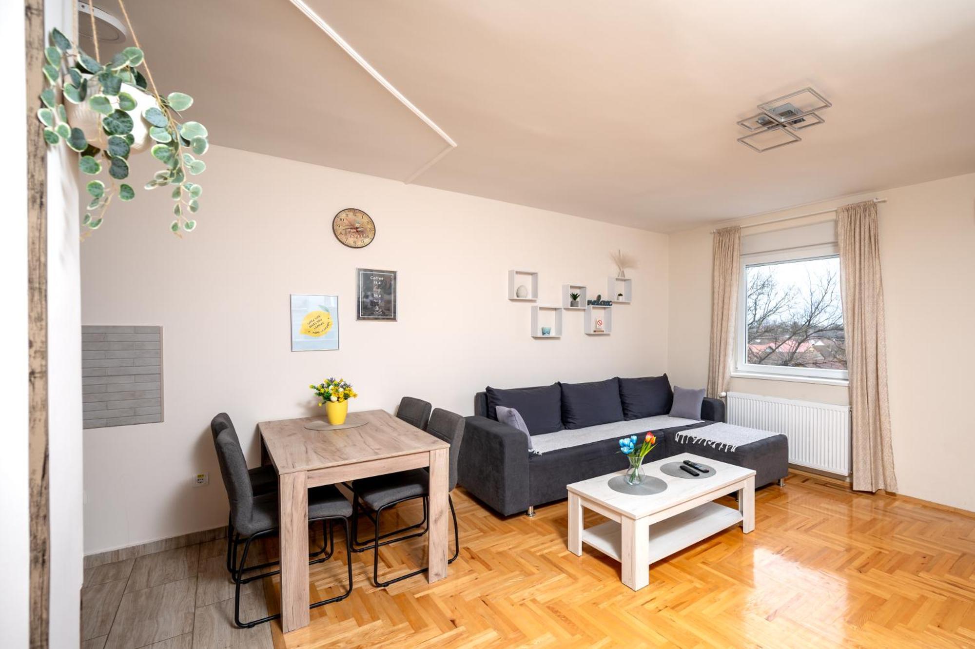 סובוטיקה Kc Apartment מראה חיצוני תמונה