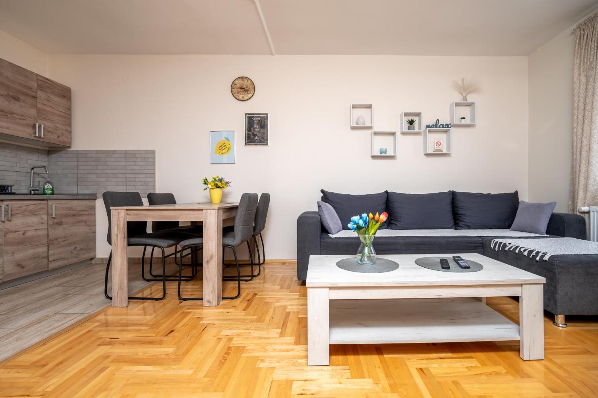 סובוטיקה Kc Apartment מראה חיצוני תמונה